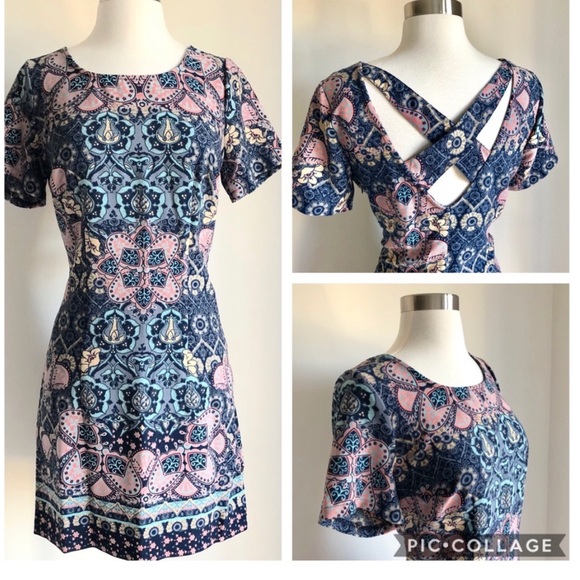 Hollister Paisley Print Dress - Picture 1 of 7